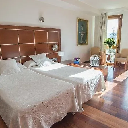 Hotel Acinipo 4*