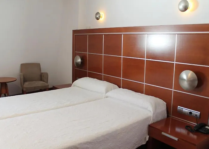 Acinipo Hotel 4*